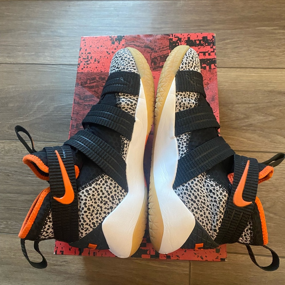 Nike Lebron Soldier XI SFG Basketball Sneakers - size 7 - Picture 2 of 7